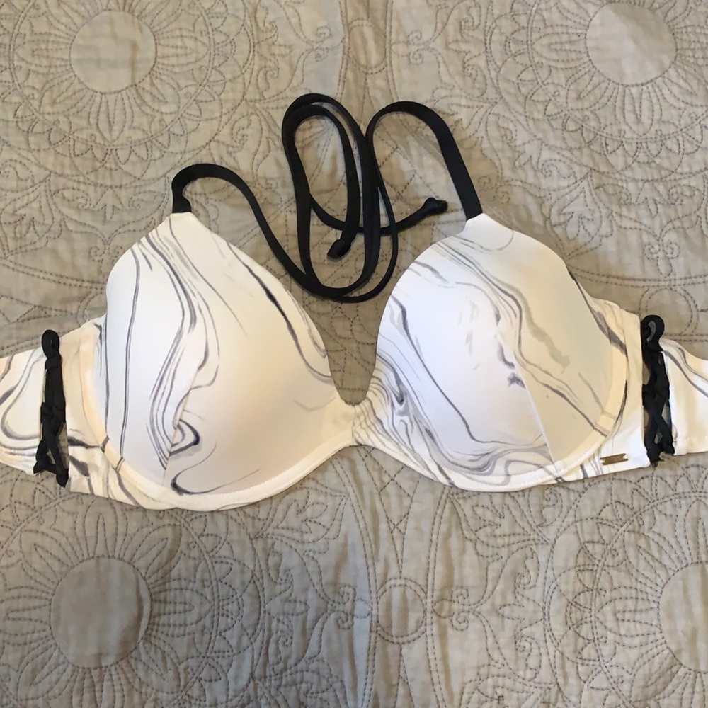 Victoria’s Secret bikini top.
